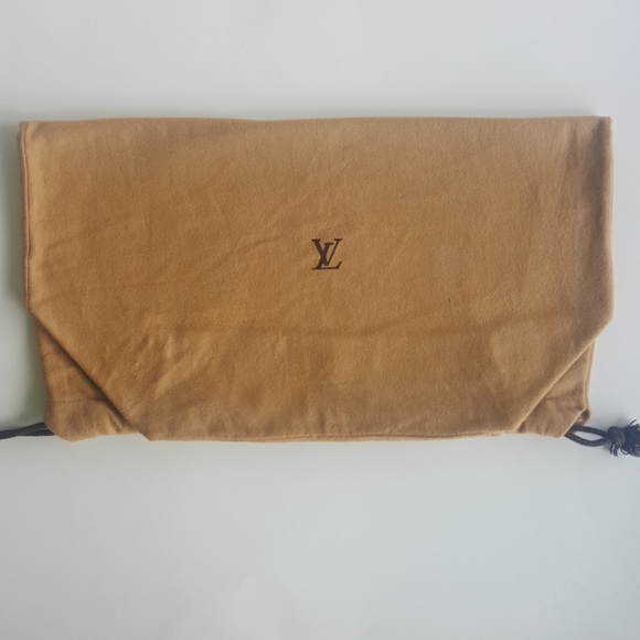 💕Louis Vuitton Drawstring #2💕 - Picture 3 of 4